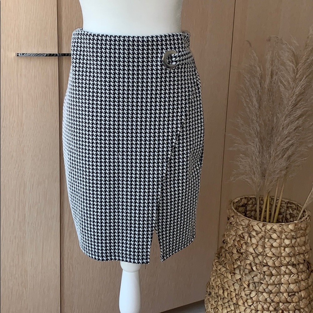 Forever 21 skirt